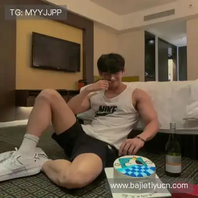曹含尤